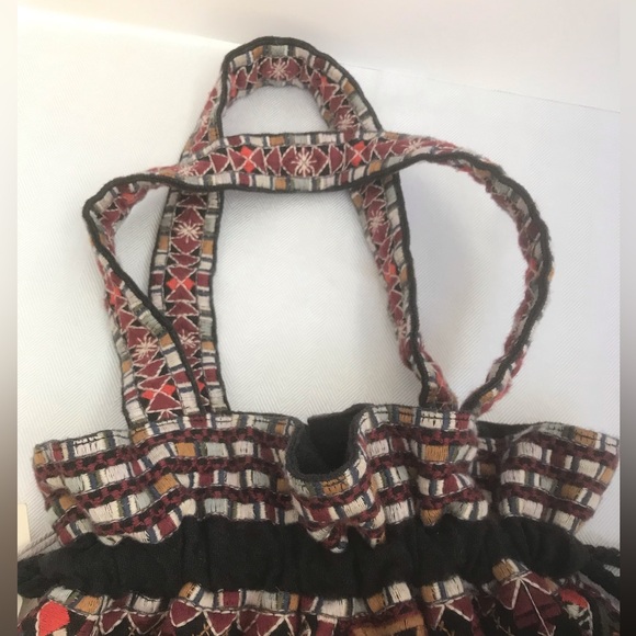 Johnny Was Beatriz Linen Drawstring Handbag Black with Floral Embroidery - Picture 9 of 10